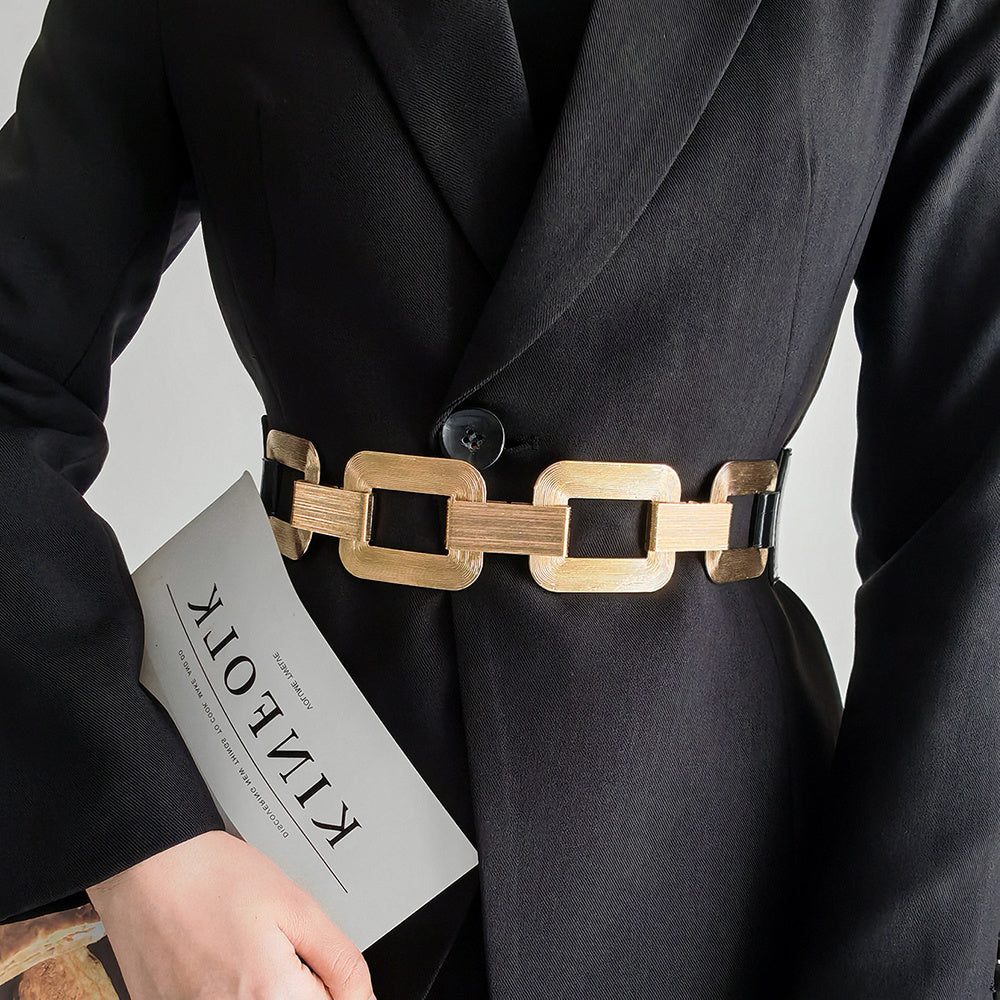 The New Women's Gold Black Wide Belt Decoration Fashion Elastic Metal Waist Cover With Skirt Coat Waist Closed With Fashion Belt