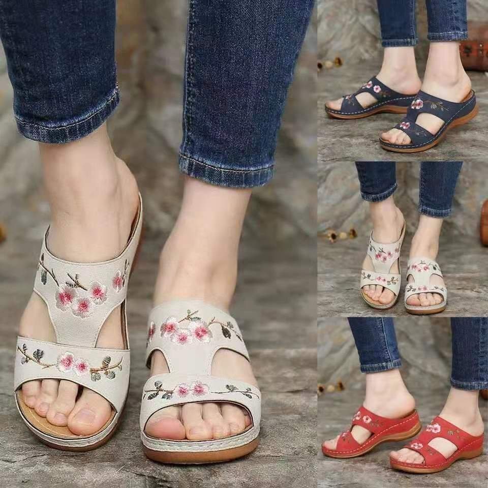 Wedge Heel Retro Stitched Embroidered Ethnic Style Women's Platform Slippers