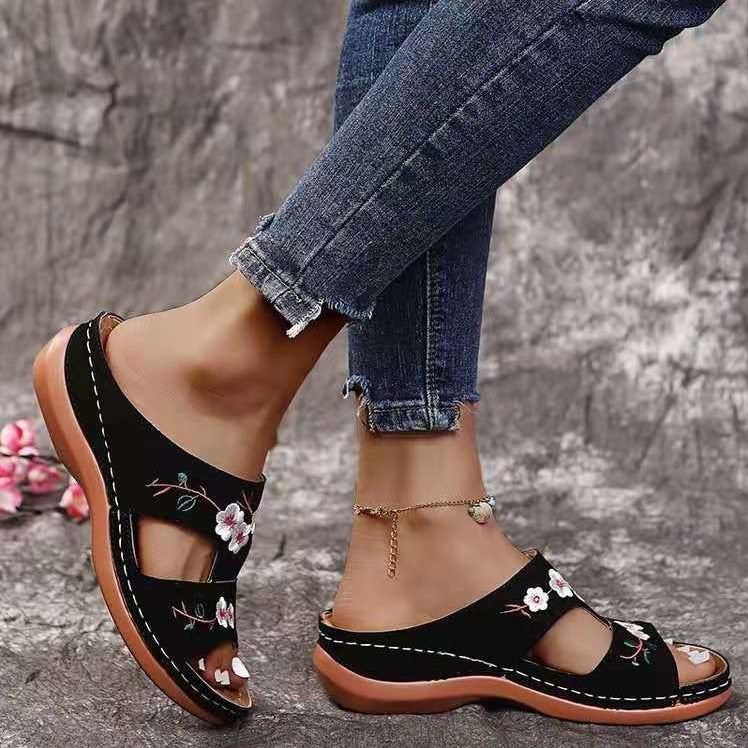 Wedge Heel Retro Stitched Embroidered Ethnic Style Women's Platform Slippers