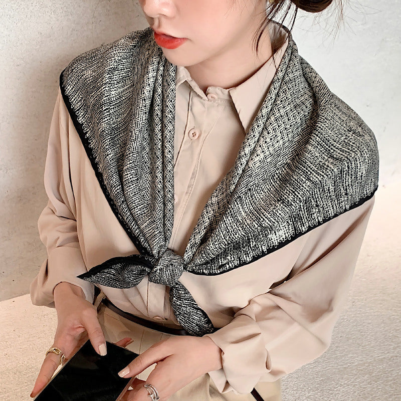 Retro Temperament Silk Scarf Women Wild Simple Sunscreen Travel Headscarf