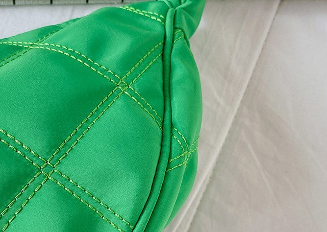 Women's Personality Trendy Rhombus Dumpling Messenger Bag
