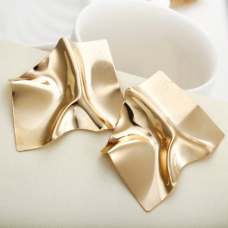 European and American Personality Trend Earrings Metal Texture Folds Exaggerated Geometric Earrings