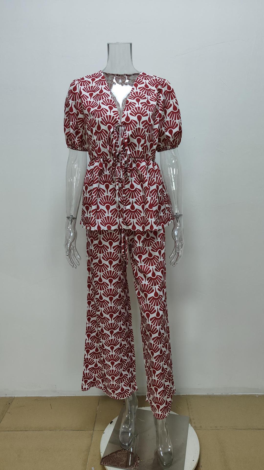 Summer Printed Pleated Women's Pants Suit Hollow Out Suit - Chic Angle
