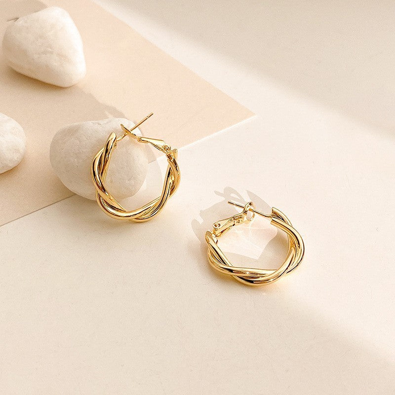 Fried Dough Twists Knitted Port Style Earrings Gold Circle Female Vintage Earrings High Class Atmosphere Earrings - Chic Angle