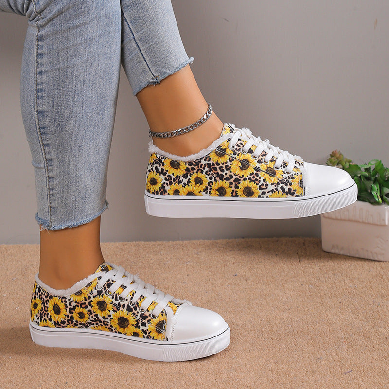 Versatile Flat Bottomed Student Lace Up Canvas Shoes - Chic Angle