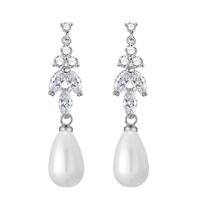 Long Pearl Eardrops Women's Fashion