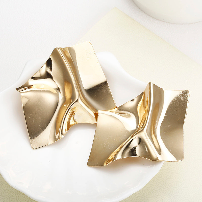 European and American Personality Trend Earrings Metal Texture Folds Exaggerated Geometric Earrings