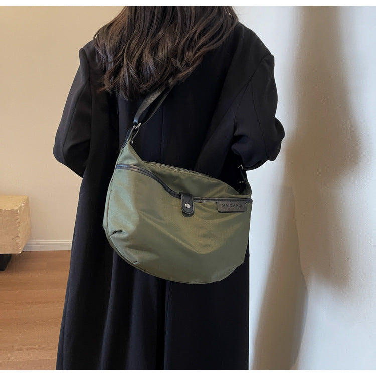 Special-interest Design Broadband Shoulder Messenger Bag High Sense