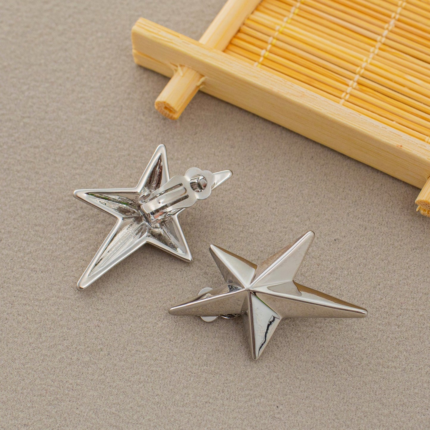 Fashionable Elegant High-grade Cold Style Niche Design Earrings Brass Plated