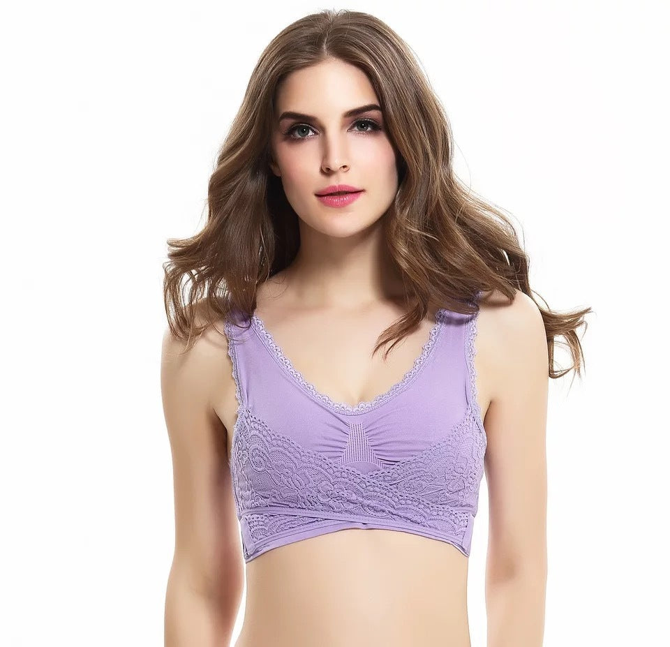 Lace-free rimless sports bra