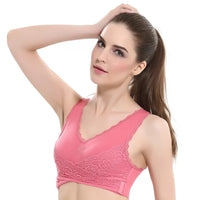 Lace-free rimless sports bra