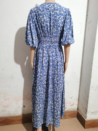 V-neck Lantern Sleeve Waist-tight Dress Seaside Vacation Bohemian Style