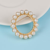 Rhinestone-encrusted Pearl Brooch Anti-exposure Accessories