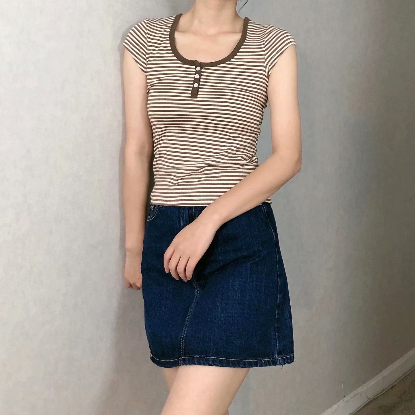 All-match Brown Striped Three-button Slim-fit Short-sleeved T-shirt