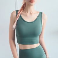 Shockproof gathered sports bra
