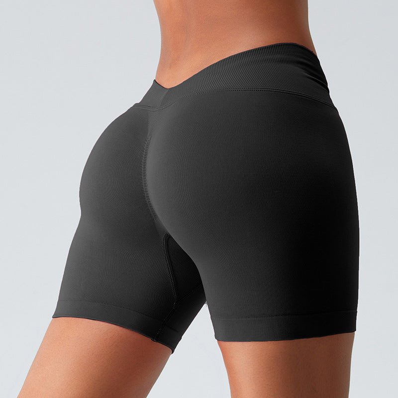 European And American Seamless Three-point Sports Shorts Women's Peach Hip Raise - Chic Angle