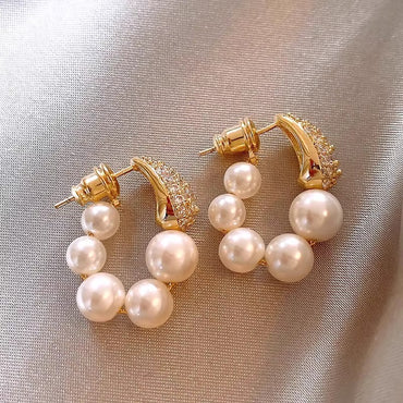 Copper Micro Inlaid Zircon Large And Small Pearls Earrings Design - Chic Angle