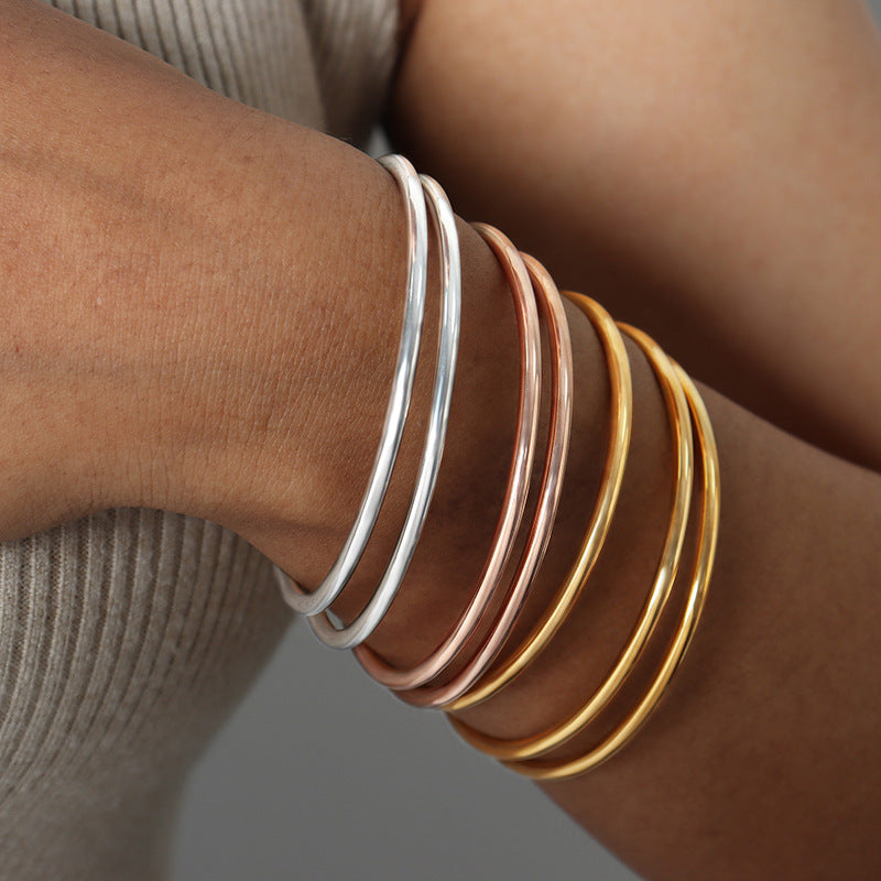Women's French Colorless Retro Plain Ring Bracelet - Chic Angle