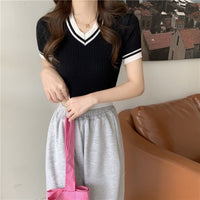 Short Slim-fit Contrast Colors V-neck Short Sleeve Knitwear T-shirt