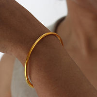 Women's French Colorless Retro Plain Ring Bracelet - Chic Angle