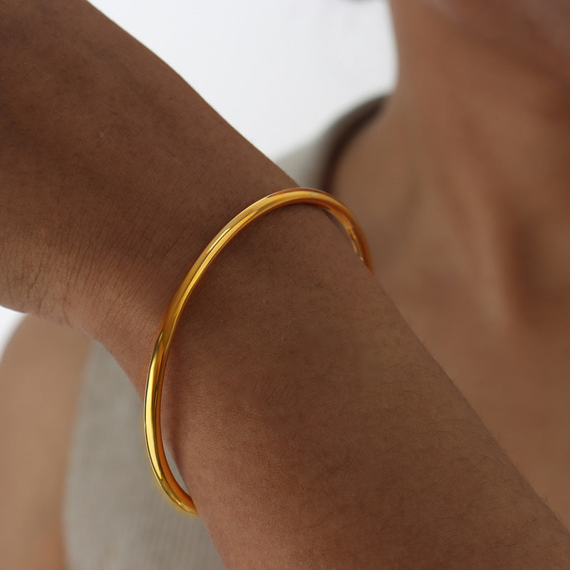 Women's French Colorless Retro Plain Ring Bracelet - Chic Angle