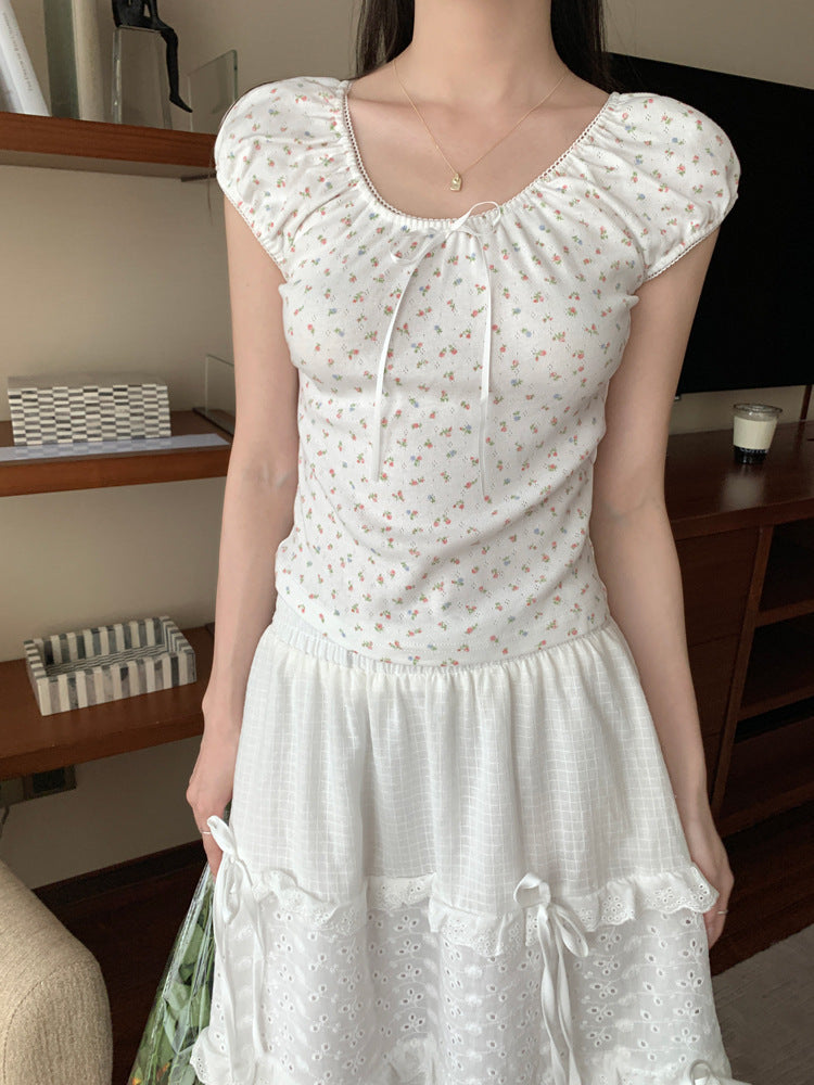Slim-fit Crop-top Small Floral Flounce Trim Lace Up Short Sleeve