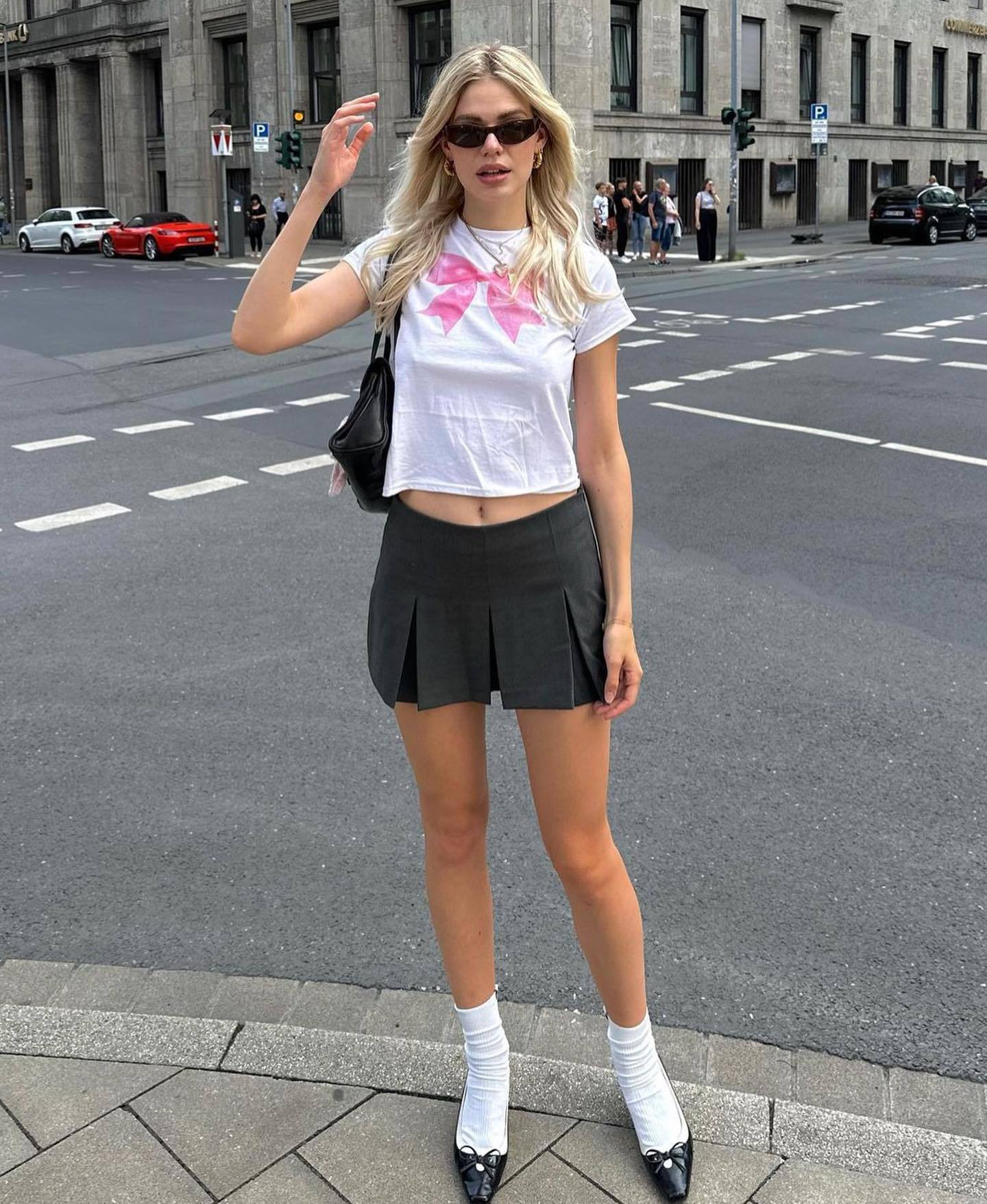 Fashion Sexy Hot Girl Crop-top Short Sleeve T-shirt Solid Color Printing - Chic Angle